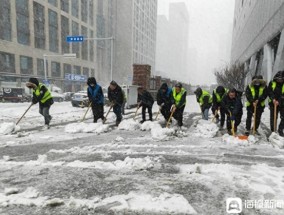 济南公交全力保障乘客雨雪天气出行 温暖护航市民路