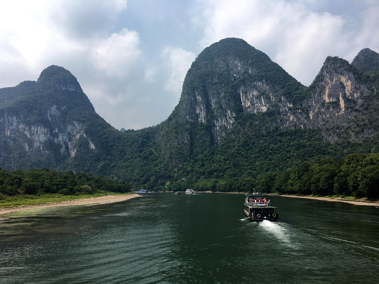 桂林旅游景点攻略，象鼻山必看旅游攻略及亲身体验