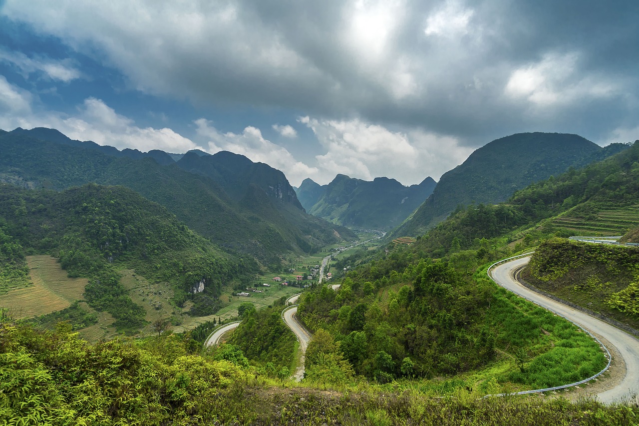 张家界旅游攻略，玩转神奇自然之城的精彩体验