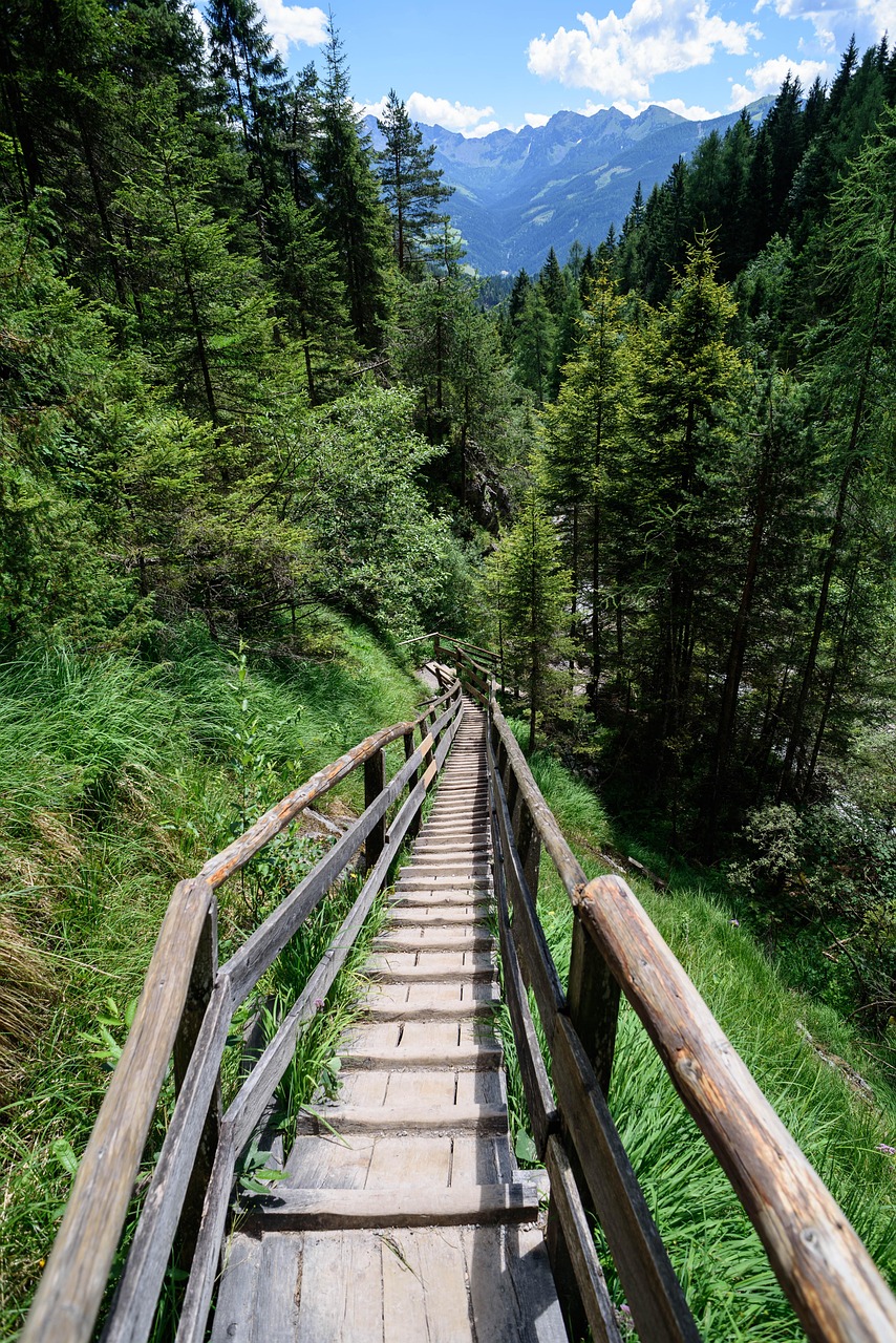 丽江旅游路线攻略，专业定制你的旅行体验