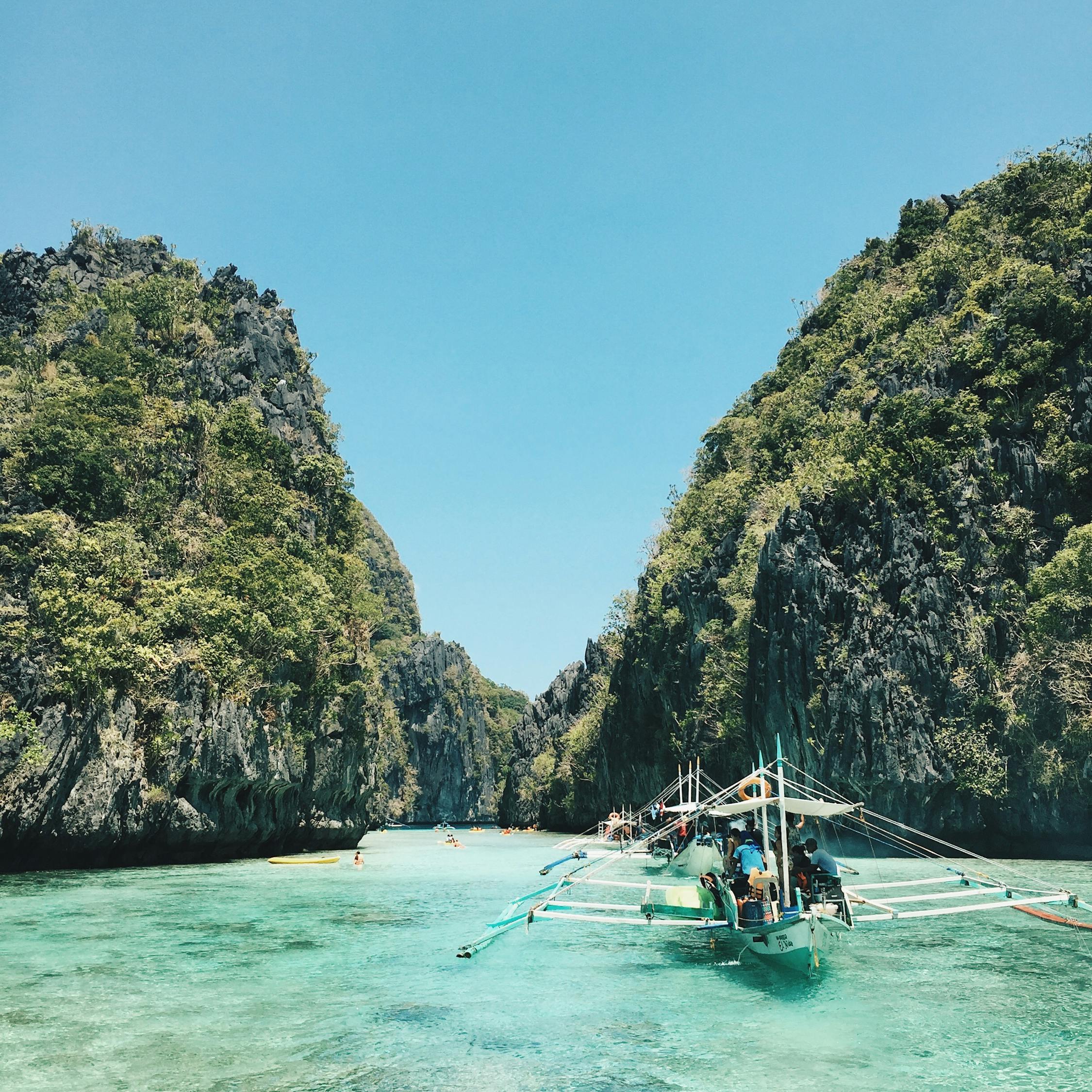 张家界旅游景点票价与旅游花费详解，理想的旅游时间与预算规划